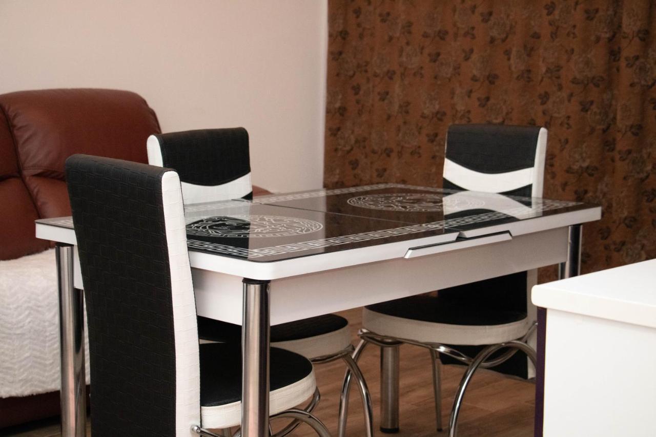 Apartament Capitala Militari Roşu Extérieur photo